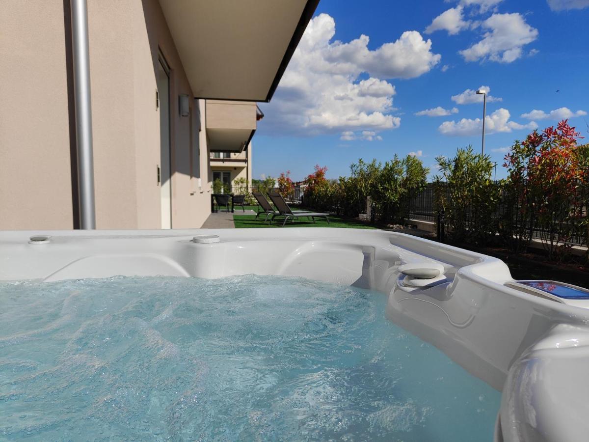 San Giorgio Design Home Con Jacuzzi Privata Colà Exterior foto
